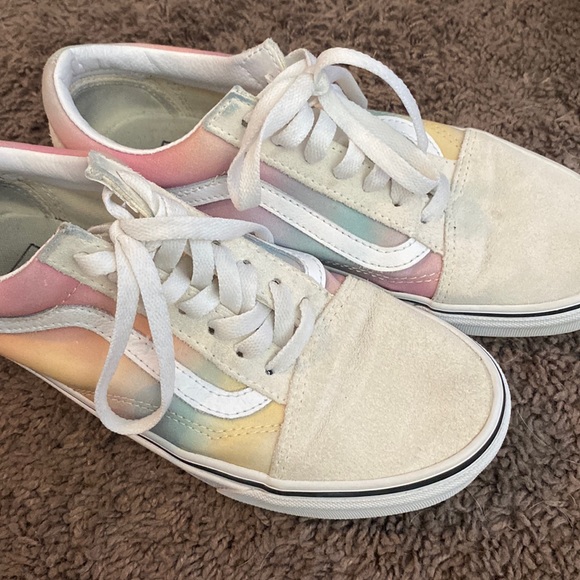 VANS SHOES - Picture 1 of 3